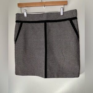 Ann Taylor LOFT Black & White Knit Skirt Women’s Size 12